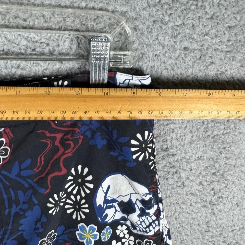 John Varvatos USA Mens Skull Floral Swim Trunks Black Blue Size 31 Board Shorts